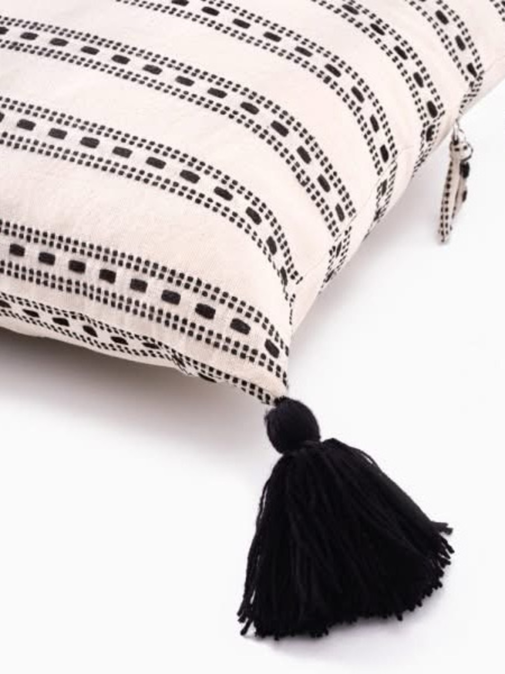 NWT Fair Trade Boho Black and White Cotton Tassel Pillow Cover